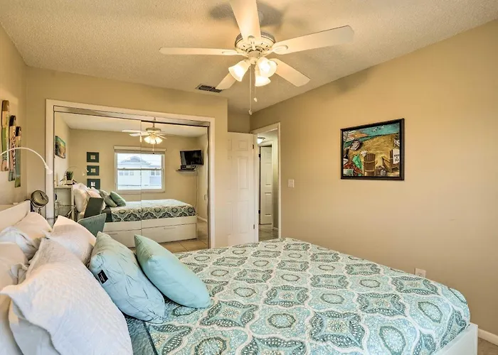Sea La Vie: Sunny Indian Rocks Condo! Ferienhaus Clearwater Beach